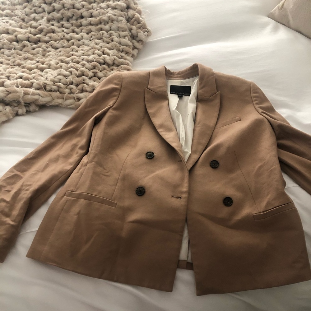 Banana Republic Camel Wool blazer